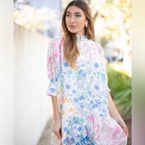 Very fresh and versatile short spring dress.